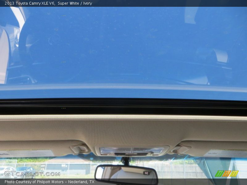 Super White / Ivory 2013 Toyota Camry XLE V6