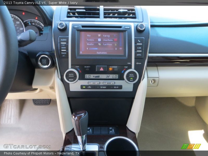 Super White / Ivory 2013 Toyota Camry XLE V6