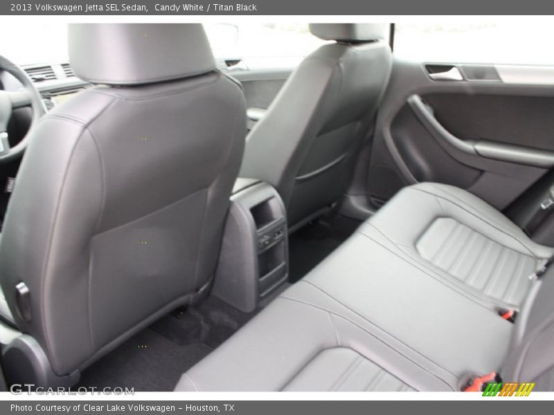 Candy White / Titan Black 2013 Volkswagen Jetta SEL Sedan