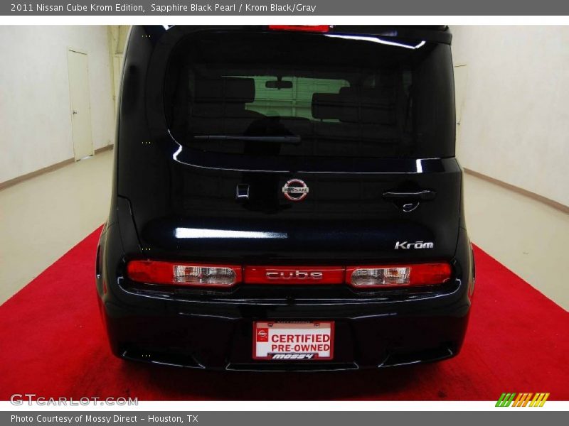 Sapphire Black Pearl / Krom Black/Gray 2011 Nissan Cube Krom Edition