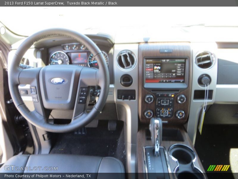 Tuxedo Black Metallic / Black 2013 Ford F150 Lariat SuperCrew
