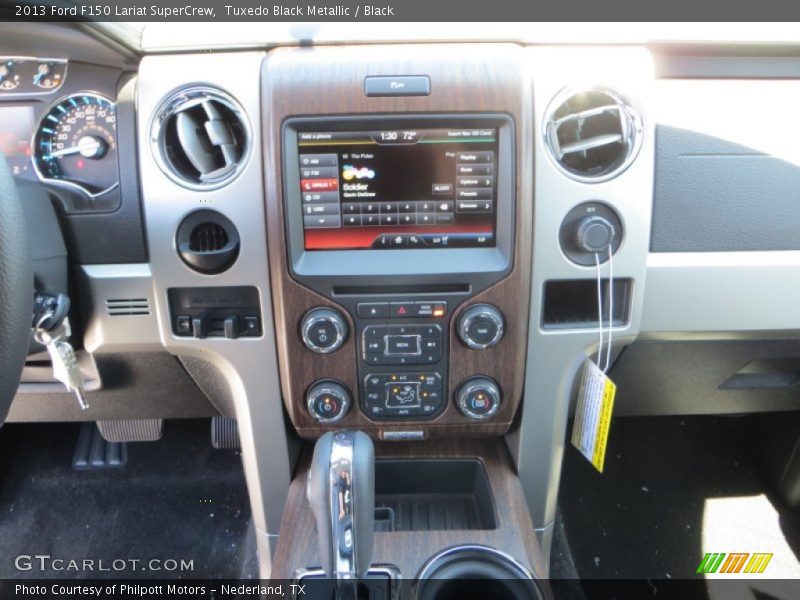 Tuxedo Black Metallic / Black 2013 Ford F150 Lariat SuperCrew