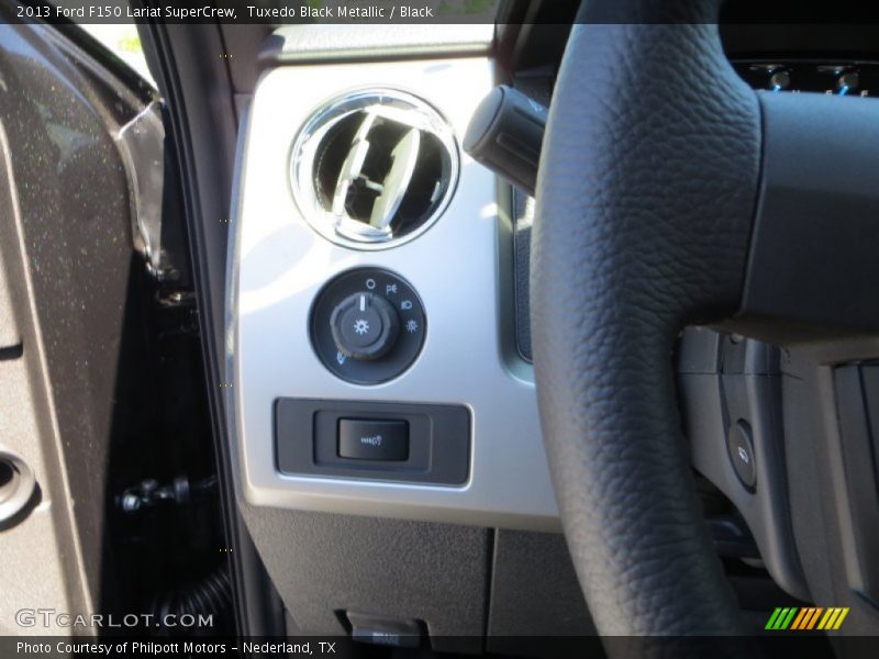 Tuxedo Black Metallic / Black 2013 Ford F150 Lariat SuperCrew