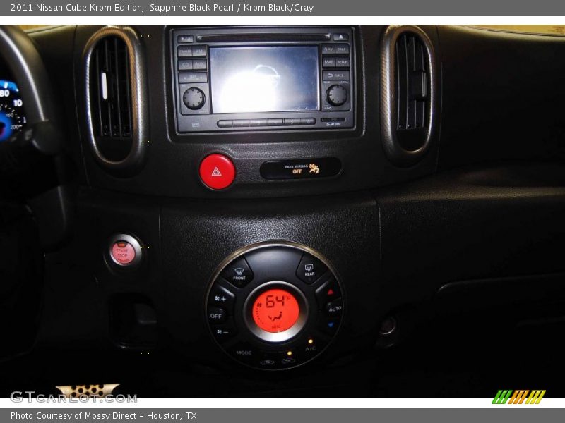 Sapphire Black Pearl / Krom Black/Gray 2011 Nissan Cube Krom Edition