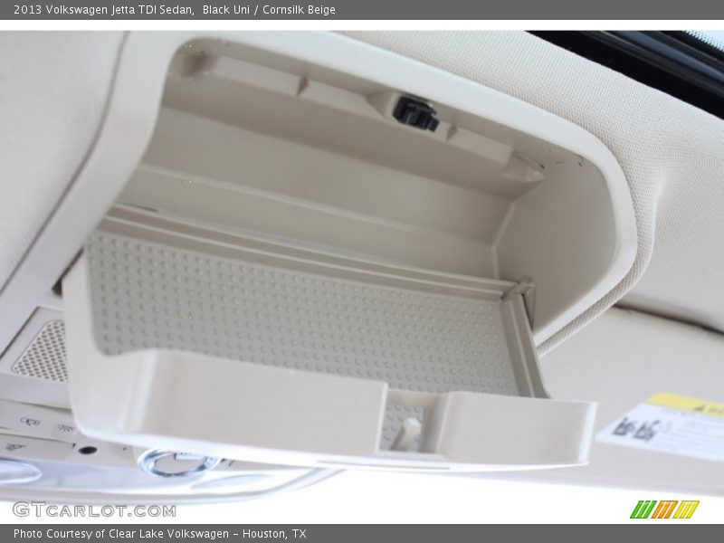 Black Uni / Cornsilk Beige 2013 Volkswagen Jetta TDI Sedan
