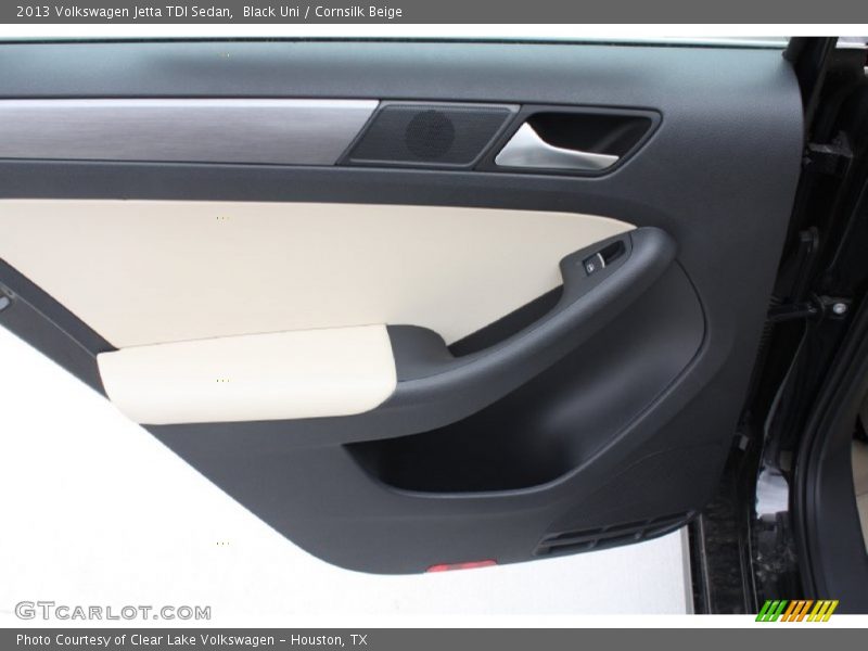 Black Uni / Cornsilk Beige 2013 Volkswagen Jetta TDI Sedan