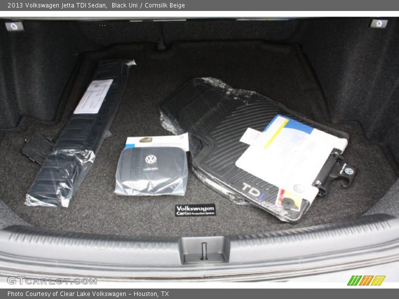 Black Uni / Cornsilk Beige 2013 Volkswagen Jetta TDI Sedan