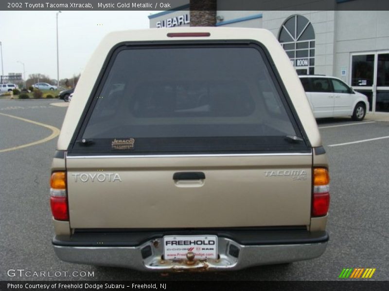 Mystic Gold Metallic / Oak 2002 Toyota Tacoma Xtracab