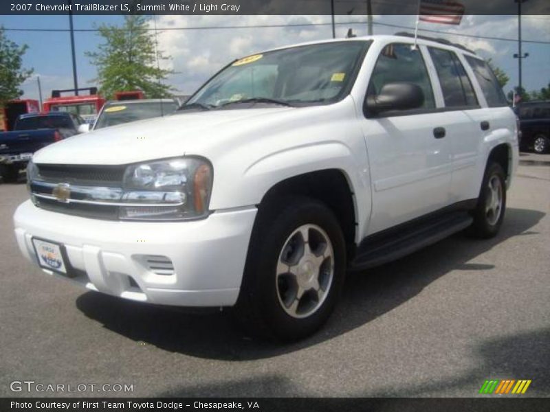 Summit White / Light Gray 2007 Chevrolet TrailBlazer LS