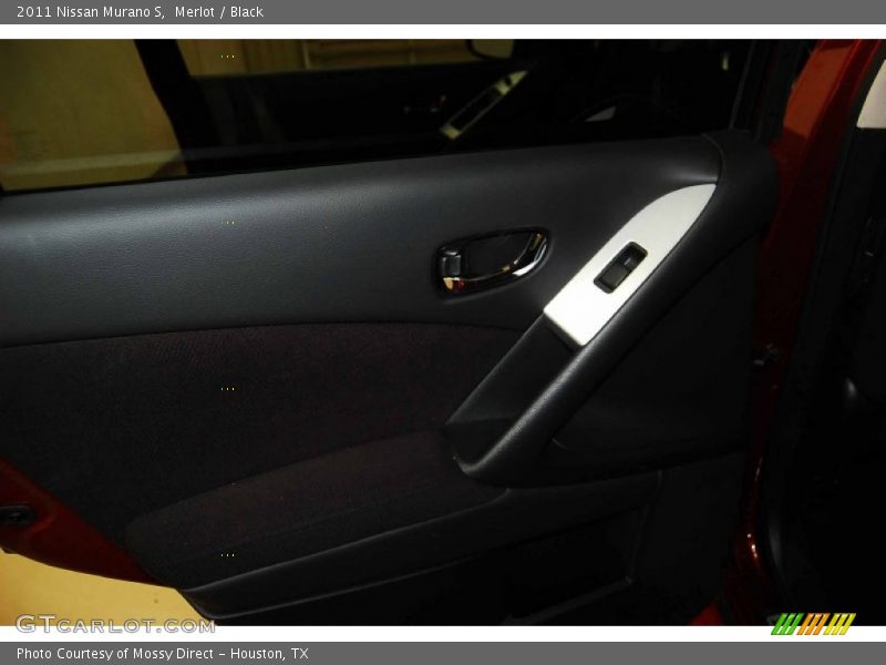 Merlot / Black 2011 Nissan Murano S