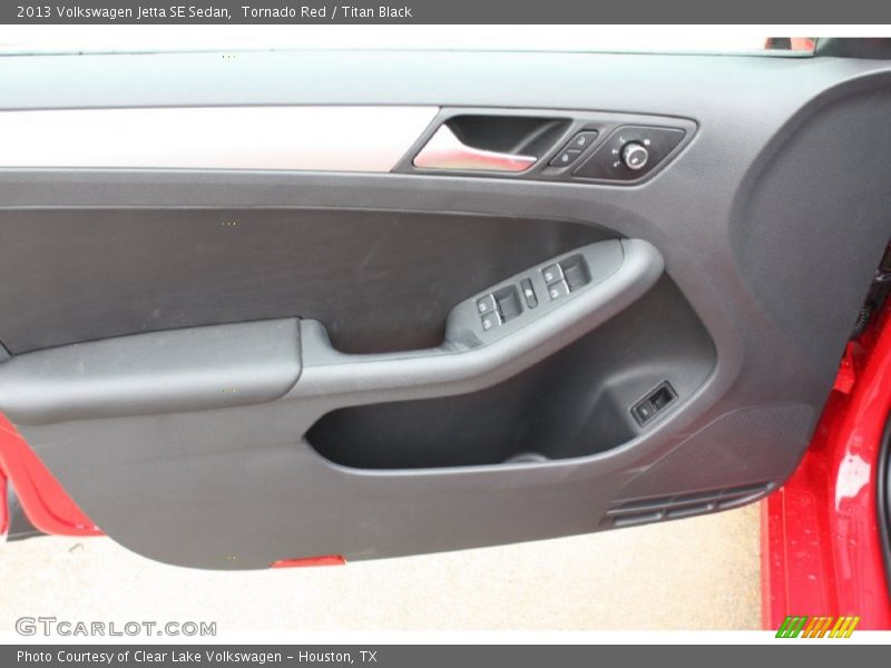 Tornado Red / Titan Black 2013 Volkswagen Jetta SE Sedan