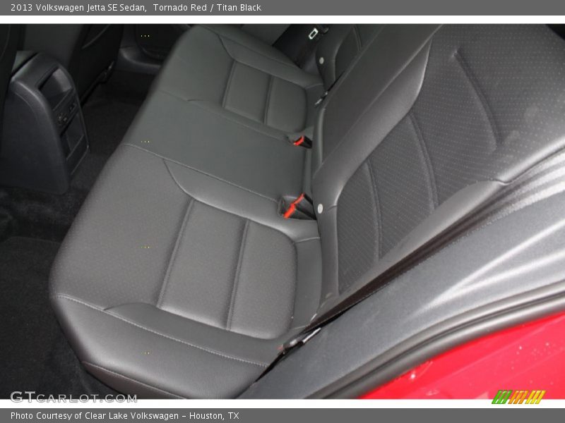 Tornado Red / Titan Black 2013 Volkswagen Jetta SE Sedan