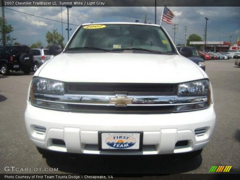 Summit White / Light Gray 2007 Chevrolet TrailBlazer LS