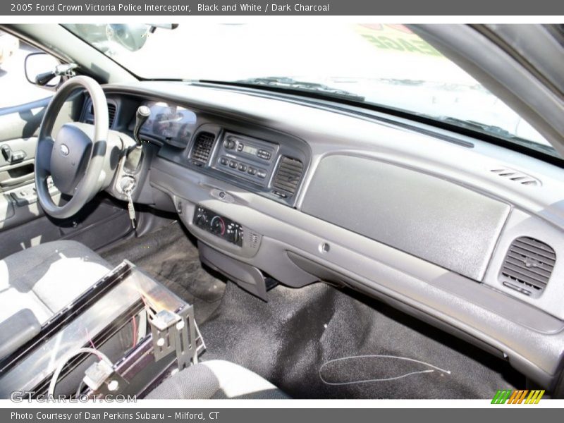 Black and White / Dark Charcoal 2005 Ford Crown Victoria Police Interceptor