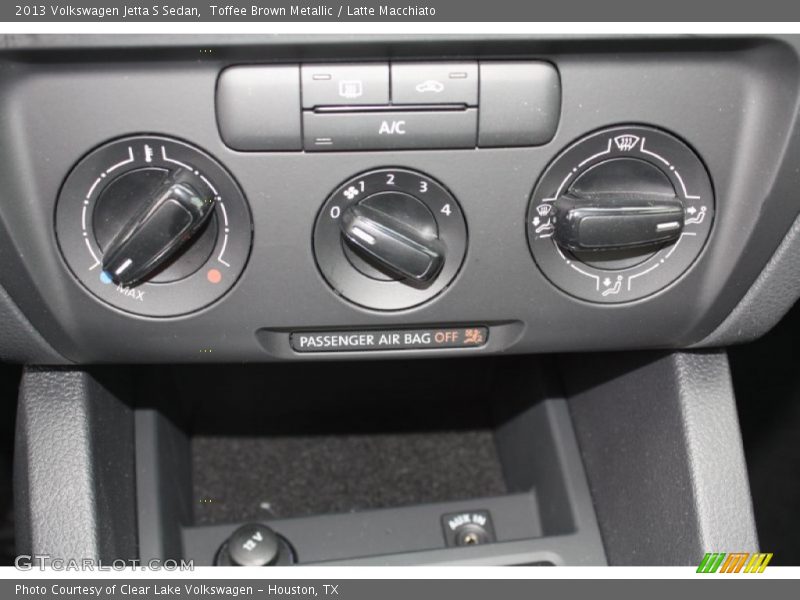 Toffee Brown Metallic / Latte Macchiato 2013 Volkswagen Jetta S Sedan