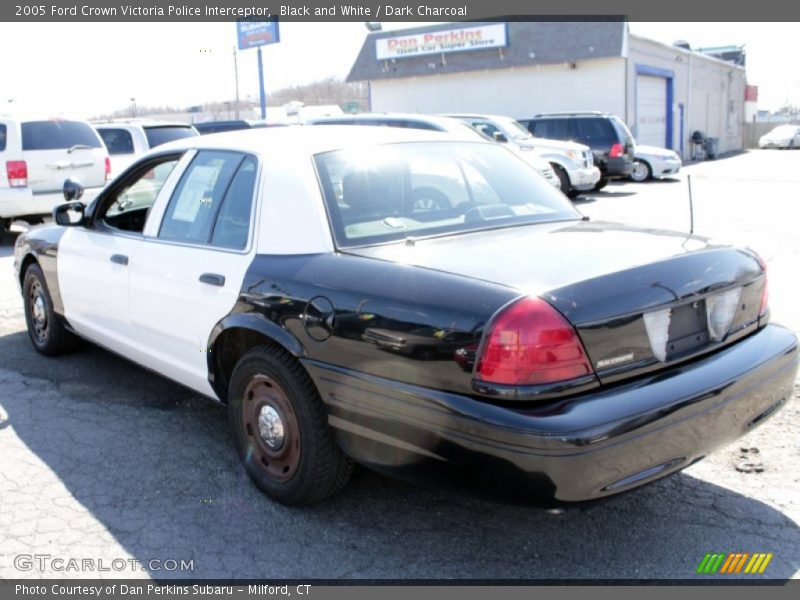 Black and White / Dark Charcoal 2005 Ford Crown Victoria Police Interceptor
