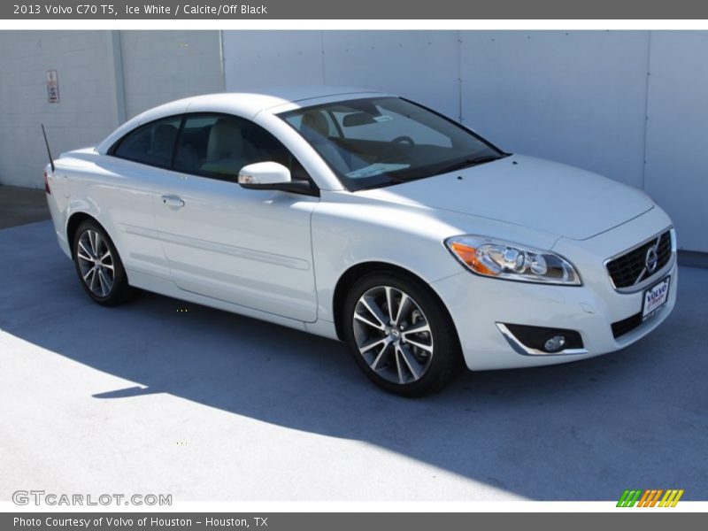 Ice White / Calcite/Off Black 2013 Volvo C70 T5