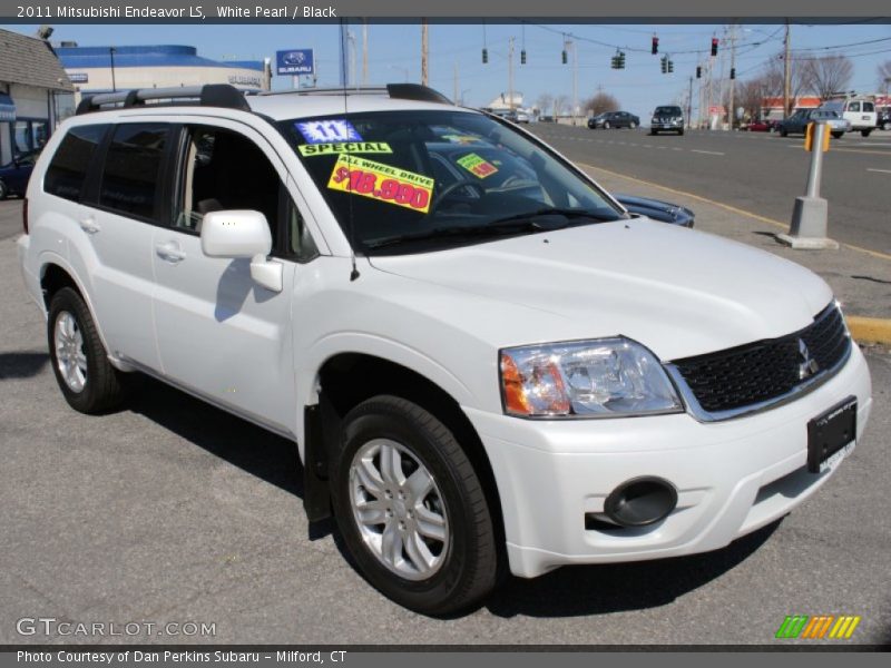 White Pearl / Black 2011 Mitsubishi Endeavor LS