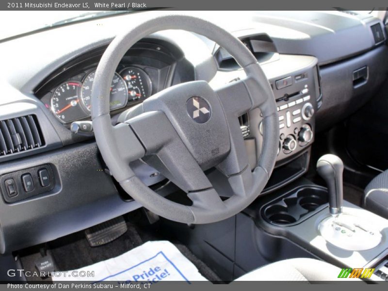 White Pearl / Black 2011 Mitsubishi Endeavor LS