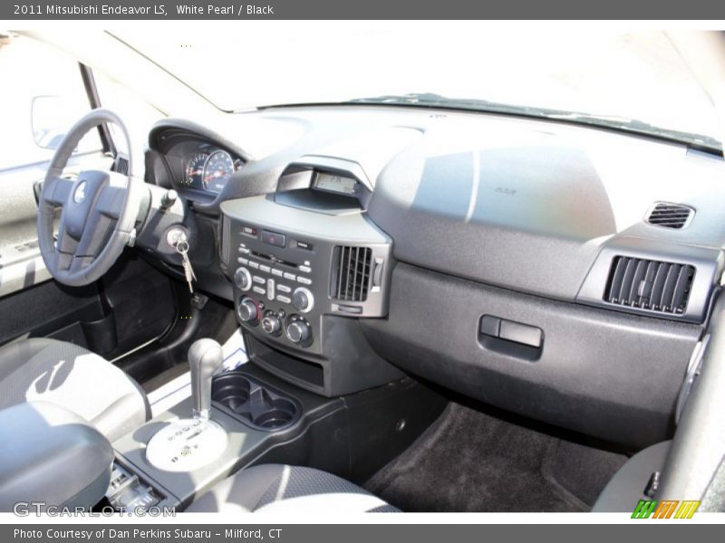 White Pearl / Black 2011 Mitsubishi Endeavor LS