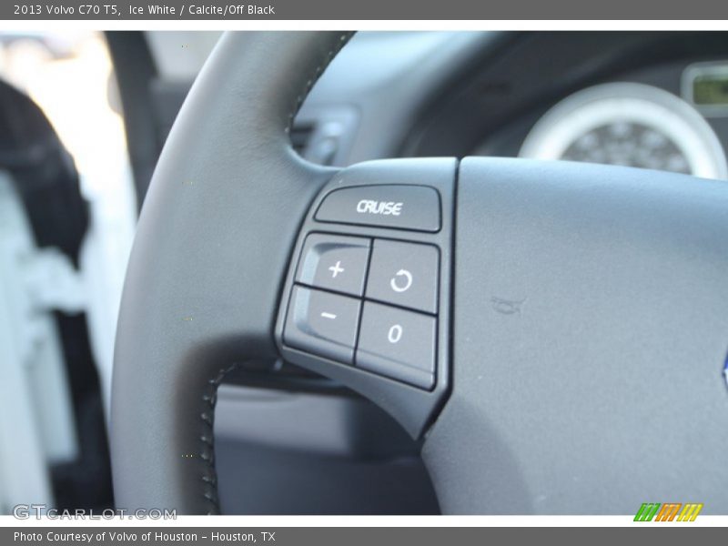Ice White / Calcite/Off Black 2013 Volvo C70 T5