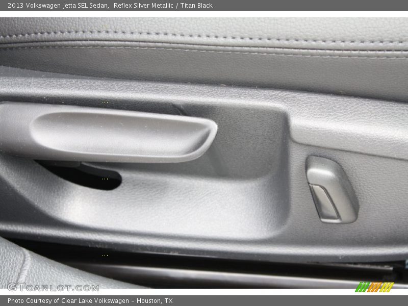 Reflex Silver Metallic / Titan Black 2013 Volkswagen Jetta SEL Sedan