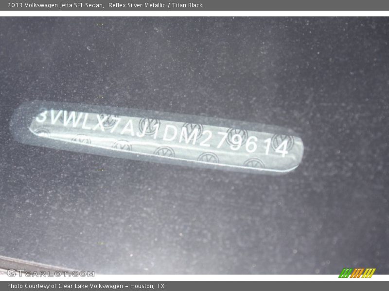 Reflex Silver Metallic / Titan Black 2013 Volkswagen Jetta SEL Sedan