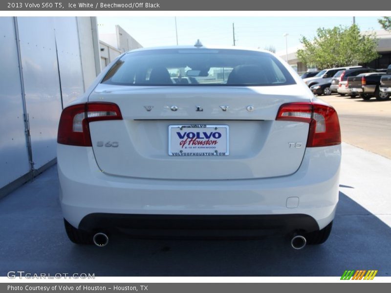 Ice White / Beechwood/Off Black 2013 Volvo S60 T5