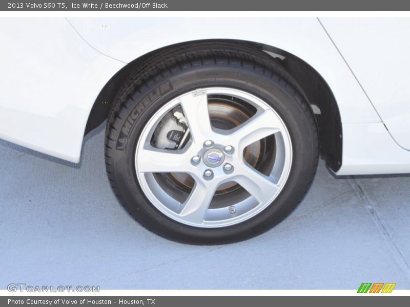 Ice White / Beechwood/Off Black 2013 Volvo S60 T5