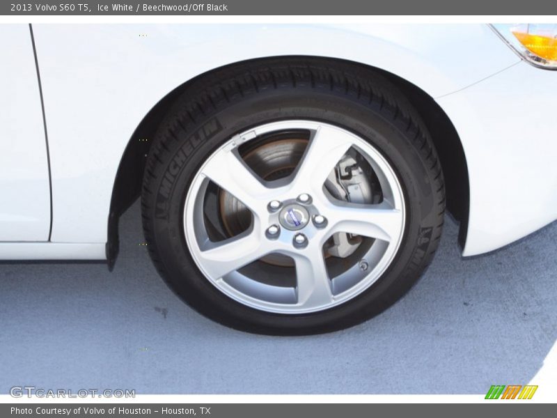 Ice White / Beechwood/Off Black 2013 Volvo S60 T5