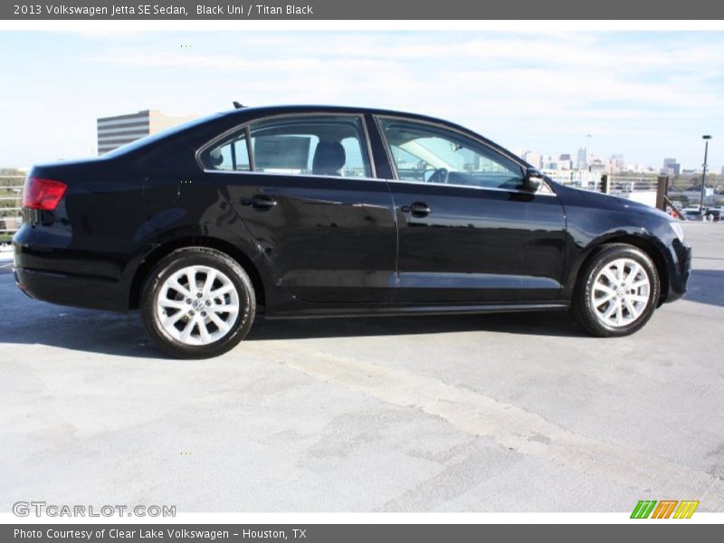 Black Uni / Titan Black 2013 Volkswagen Jetta SE Sedan