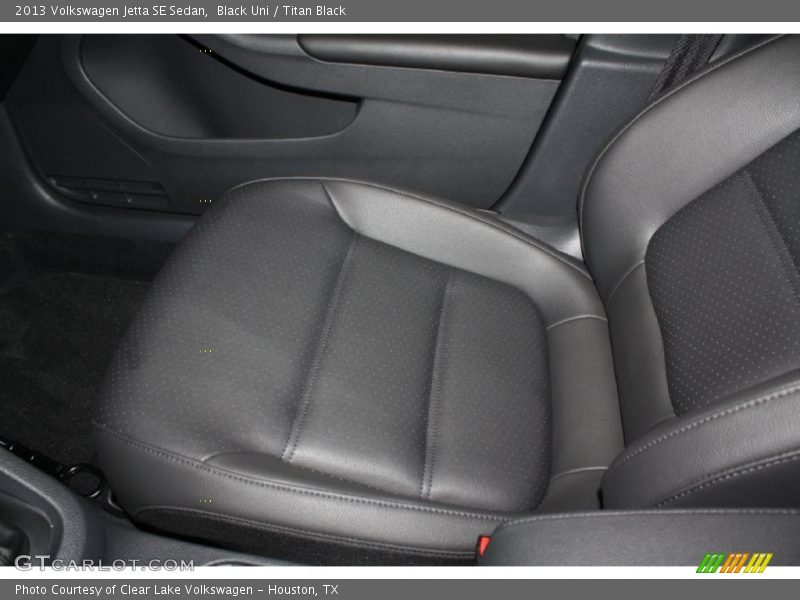 Black Uni / Titan Black 2013 Volkswagen Jetta SE Sedan