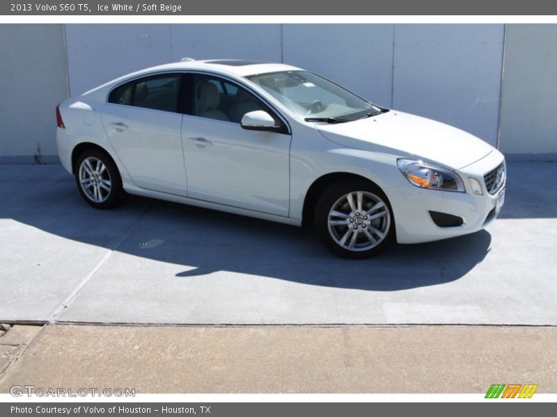 Ice White / Soft Beige 2013 Volvo S60 T5