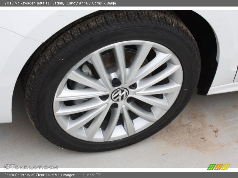 Candy White / Cornsilk Beige 2013 Volkswagen Jetta TDI Sedan