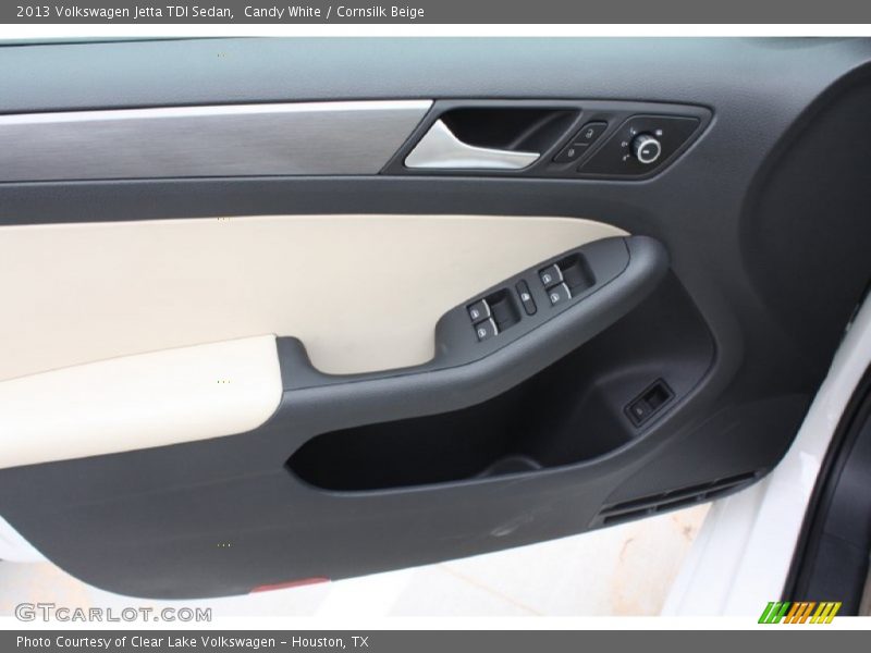 Candy White / Cornsilk Beige 2013 Volkswagen Jetta TDI Sedan