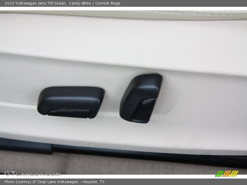 Candy White / Cornsilk Beige 2013 Volkswagen Jetta TDI Sedan