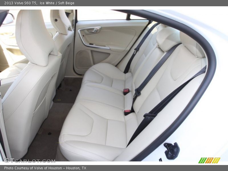 Ice White / Soft Beige 2013 Volvo S60 T5