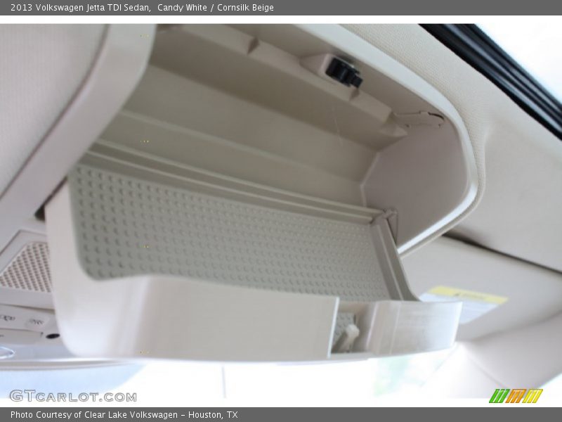Candy White / Cornsilk Beige 2013 Volkswagen Jetta TDI Sedan