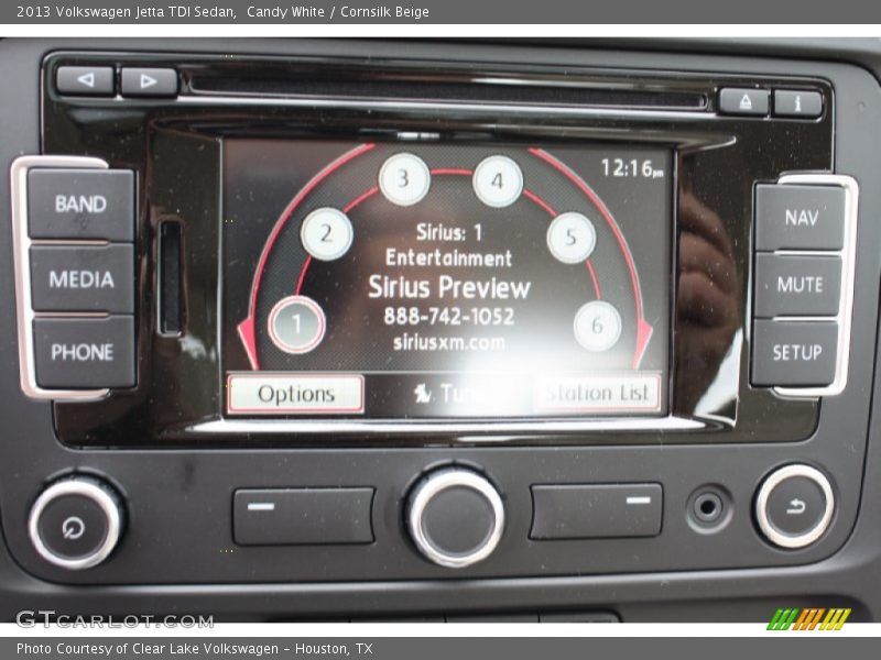Candy White / Cornsilk Beige 2013 Volkswagen Jetta TDI Sedan