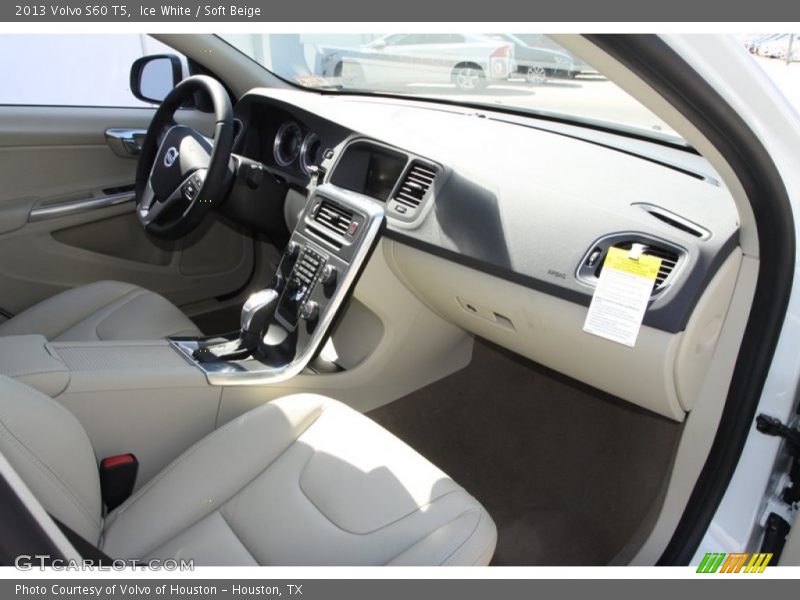 Ice White / Soft Beige 2013 Volvo S60 T5