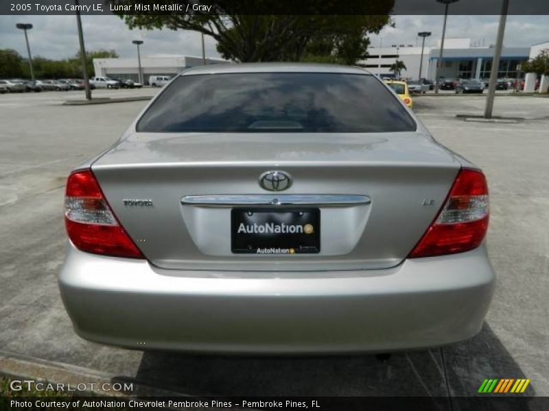 Lunar Mist Metallic / Gray 2005 Toyota Camry LE