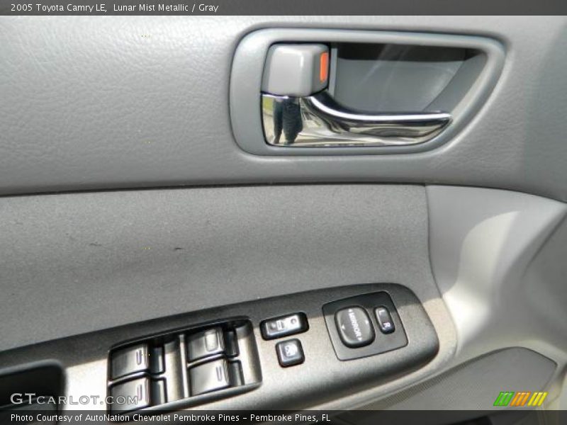 Lunar Mist Metallic / Gray 2005 Toyota Camry LE