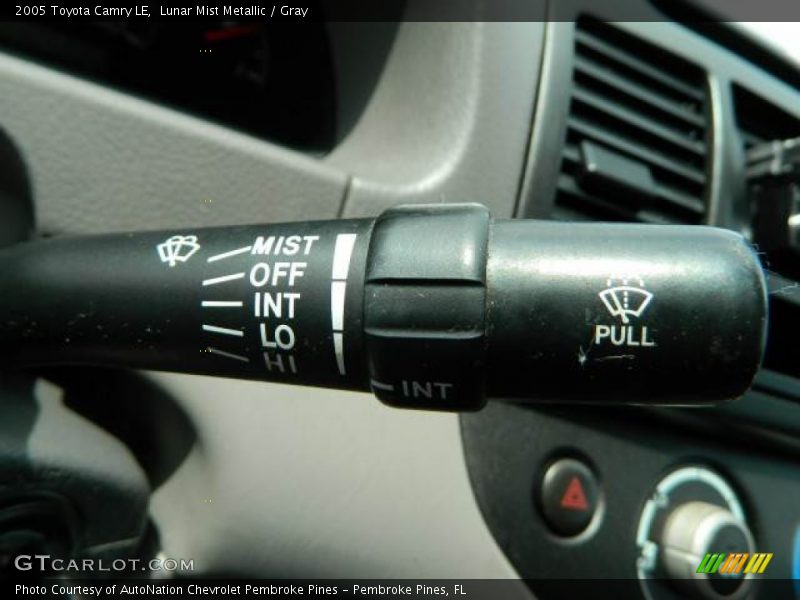 Lunar Mist Metallic / Gray 2005 Toyota Camry LE