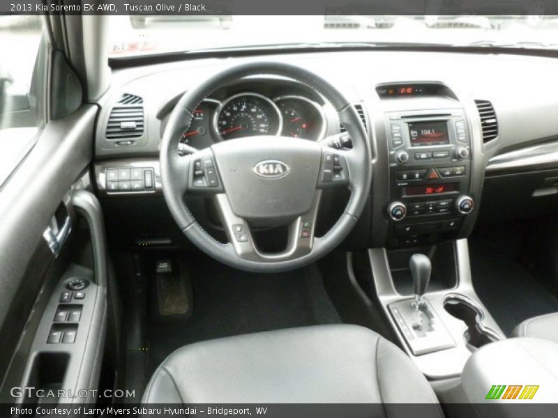 Dashboard of 2013 Sorento EX AWD