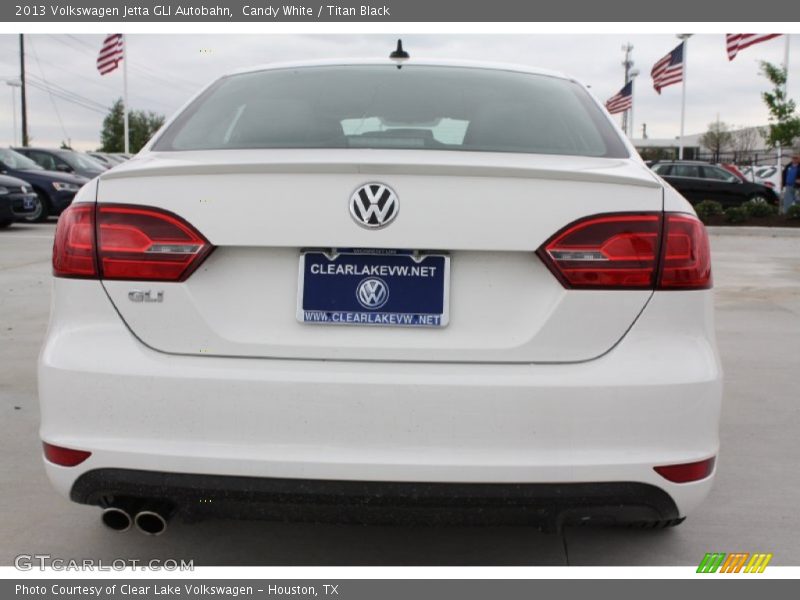 Candy White / Titan Black 2013 Volkswagen Jetta GLI Autobahn