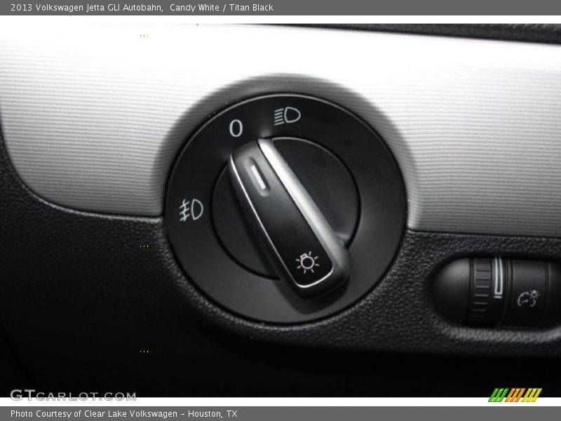 Candy White / Titan Black 2013 Volkswagen Jetta GLI Autobahn