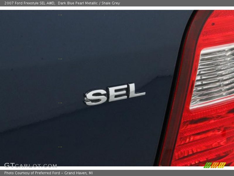 Dark Blue Pearl Metallic / Shale Grey 2007 Ford Freestyle SEL AWD
