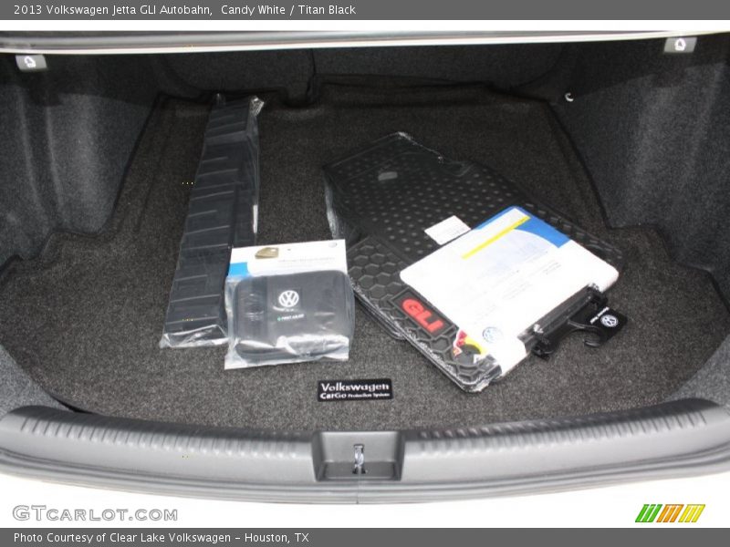 Candy White / Titan Black 2013 Volkswagen Jetta GLI Autobahn