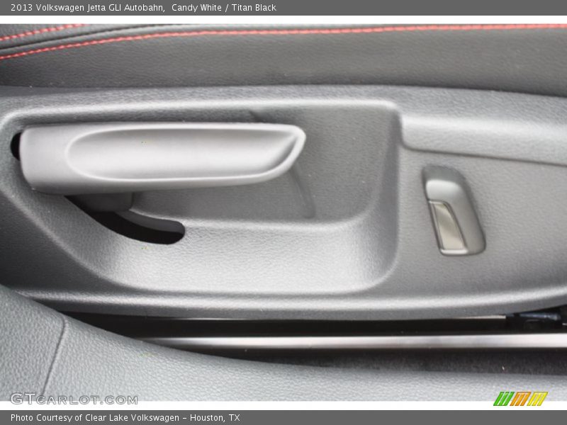 Candy White / Titan Black 2013 Volkswagen Jetta GLI Autobahn