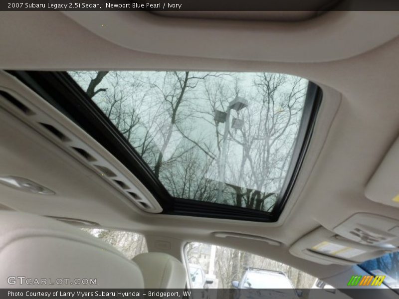 Newport Blue Pearl / Ivory 2007 Subaru Legacy 2.5i Sedan